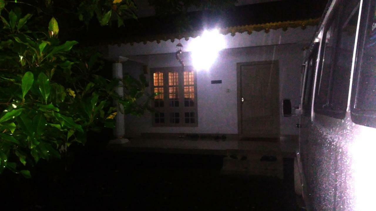 Leeland Munnar Bed & Breakfast Exterior photo